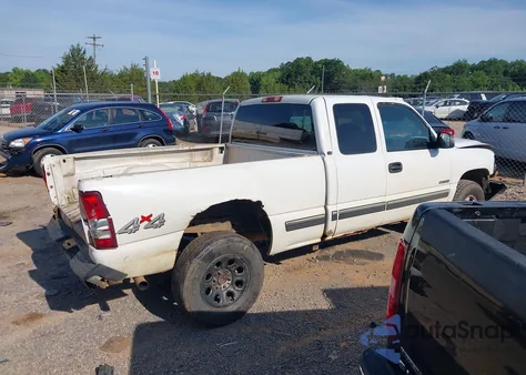 2001 Chevrolet Silverado Ls z USA, uszkodzony, nr VIN 1GCEK19V81E168882